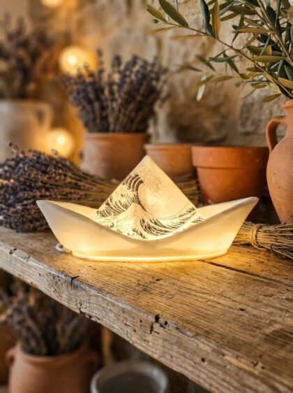 Aurora: Lampada forma barchetta origami - design moderno
