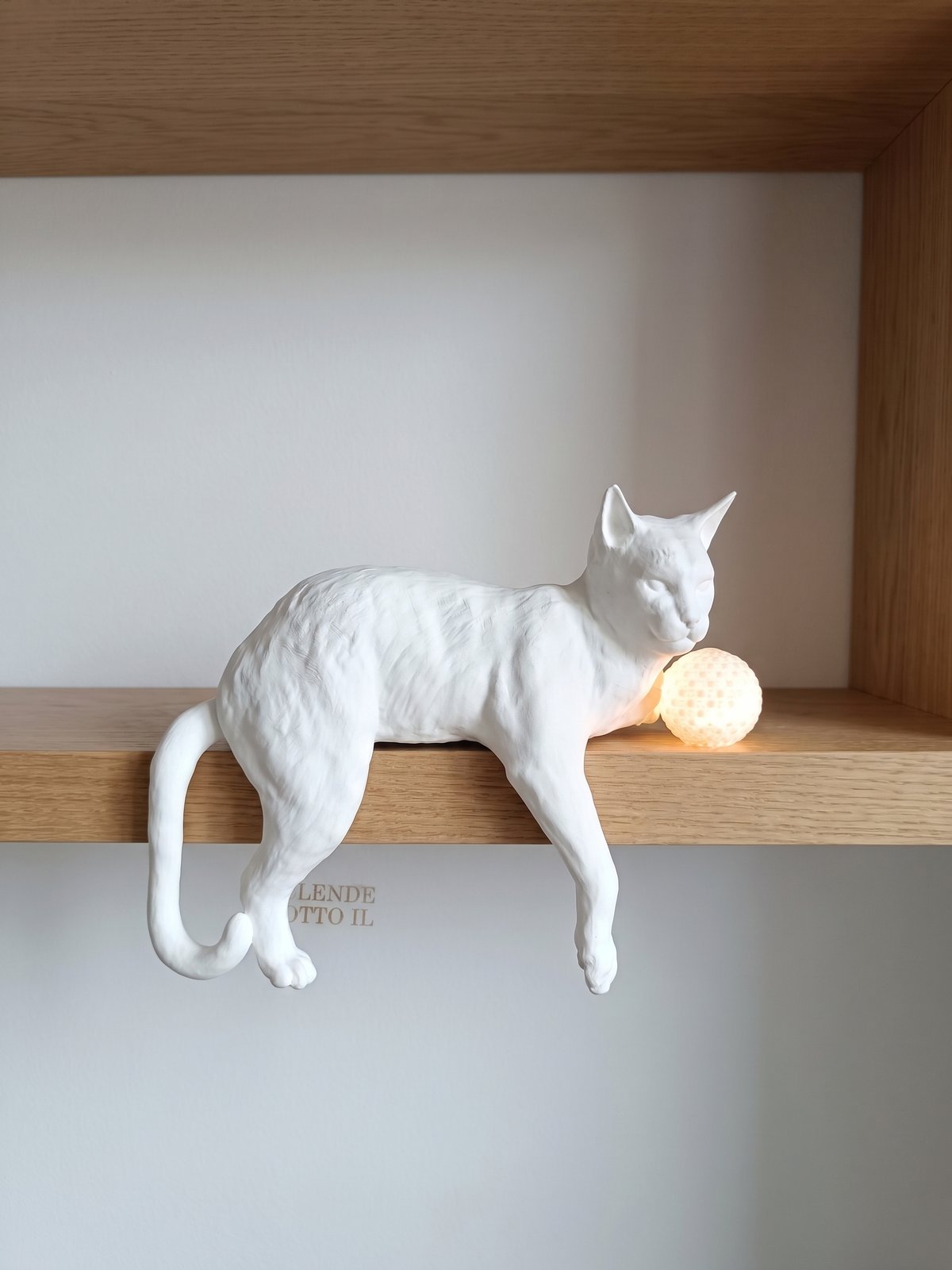 lampada-gatto-con-gomitolo-in-pla-elemento-d-arredo-artigianale_photos_2__photo_1